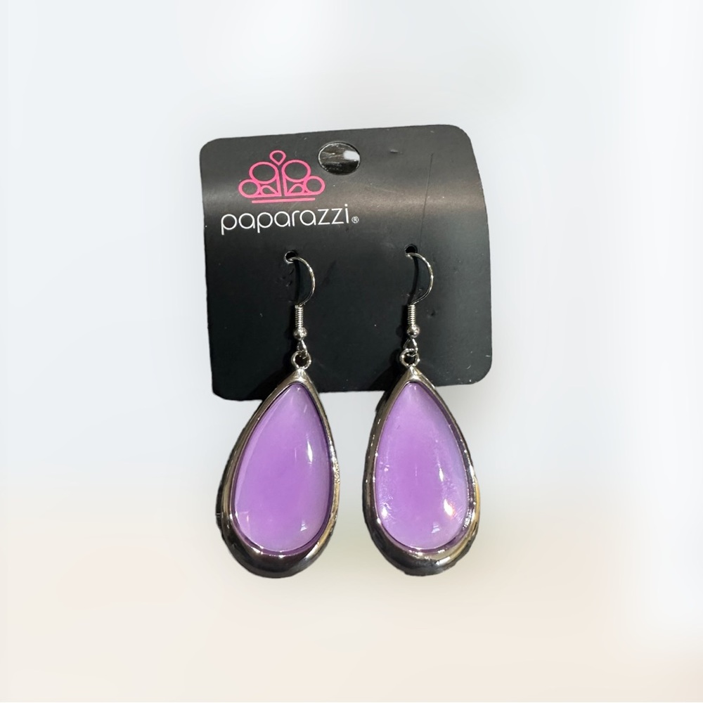 Women’s earrings